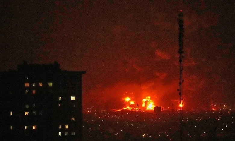 Donald Trump will 'unleash hell' if Iran doesn't make peace deal, White House says