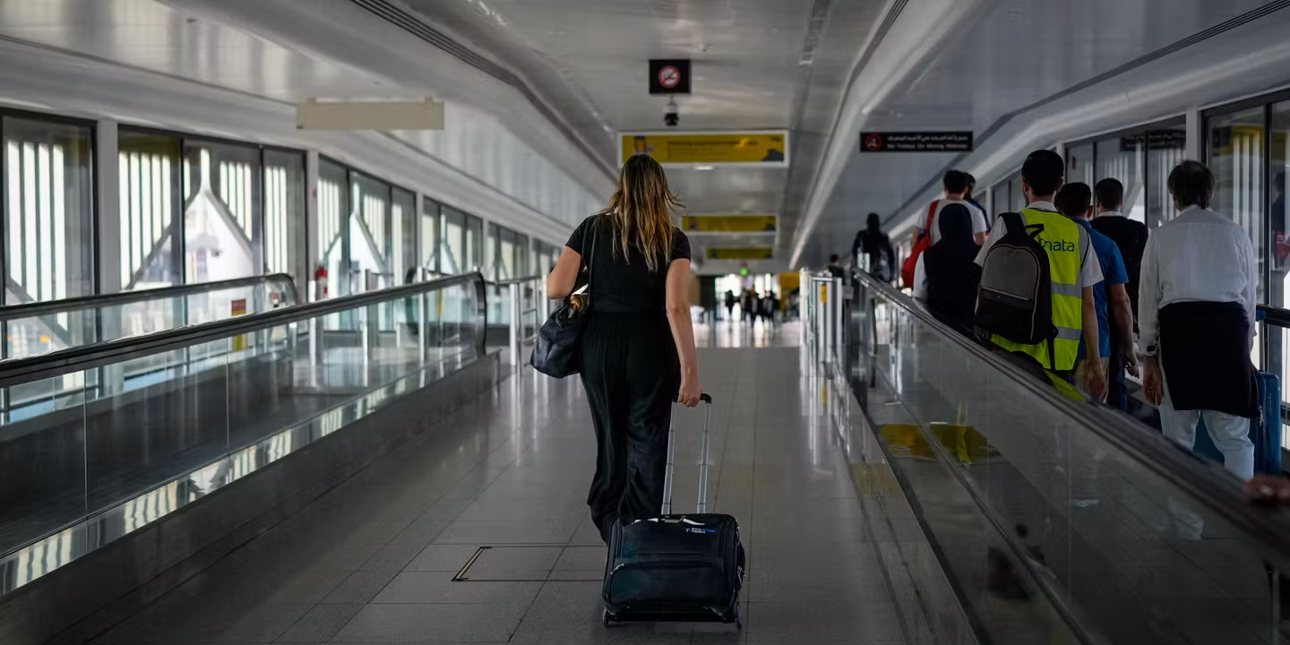 EN DIRECT, guerre en Iran : Emmanuel Macron veut « un plan » pour « mettre un terme aux opérations » du Hezbollah et d’Israël ; un avion de rapatriement d’Air France contraint de « faire demi-tour en raison de tirs de missiles »