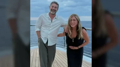 EXCLUSIVE: The One Where Jen Goes Mad for Tantric Sex — Pals Say 'Friends' Star Aniston's New Lover Has Her Bouncing Off the Walls in Bedroom