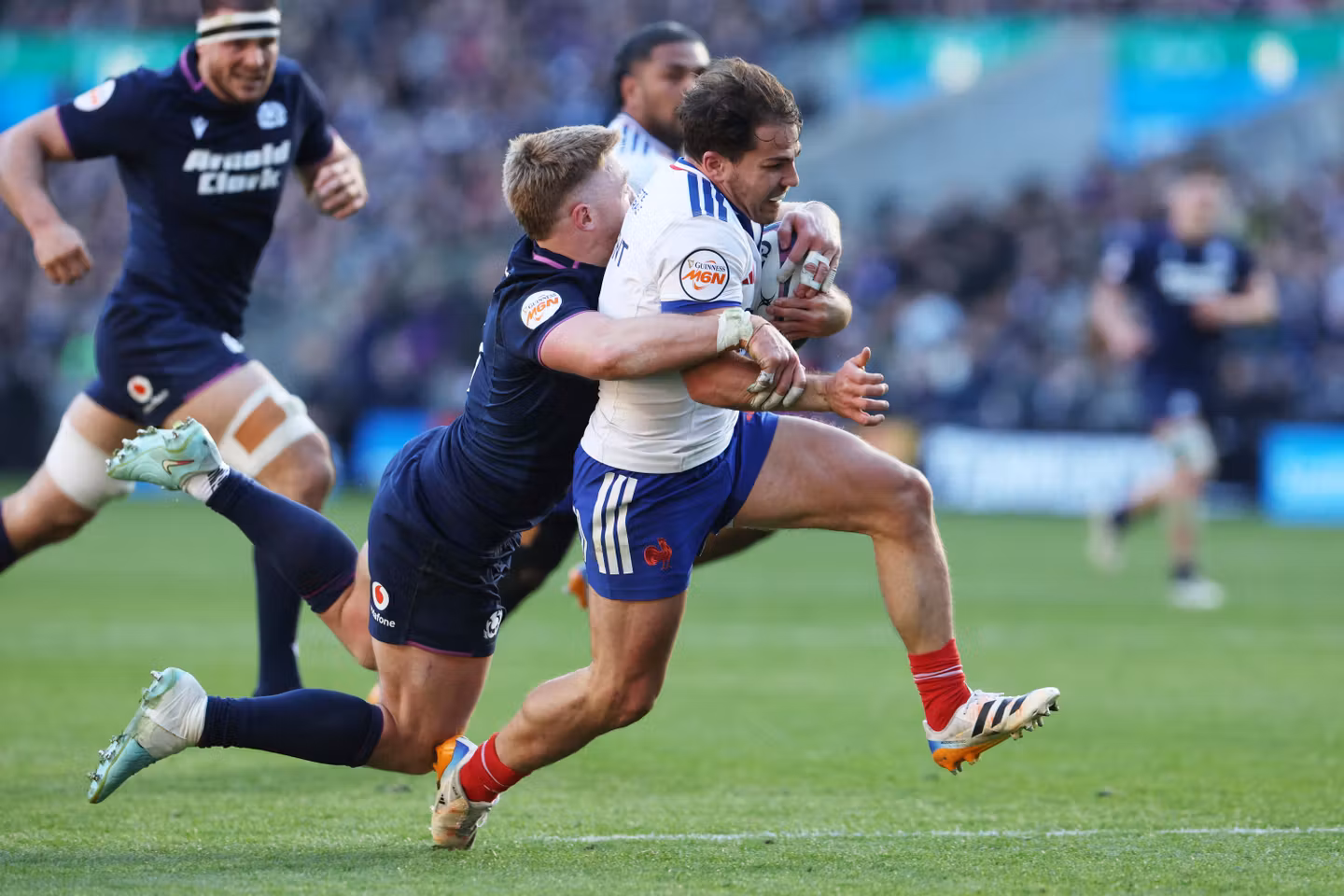 Ecosse-France : les Bleus passent à côté de leur match à Murrayfield et se mettent en difficulté dans le Tournoi des six nations