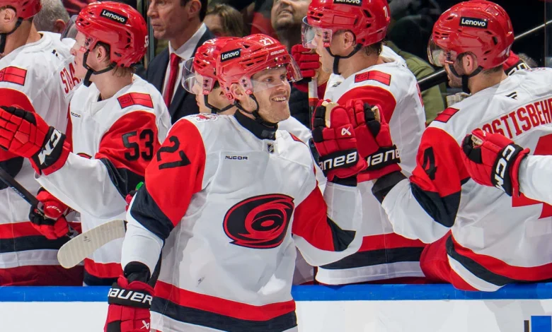 Ehlers scores hat trick, Hurricanes hold off Canucks