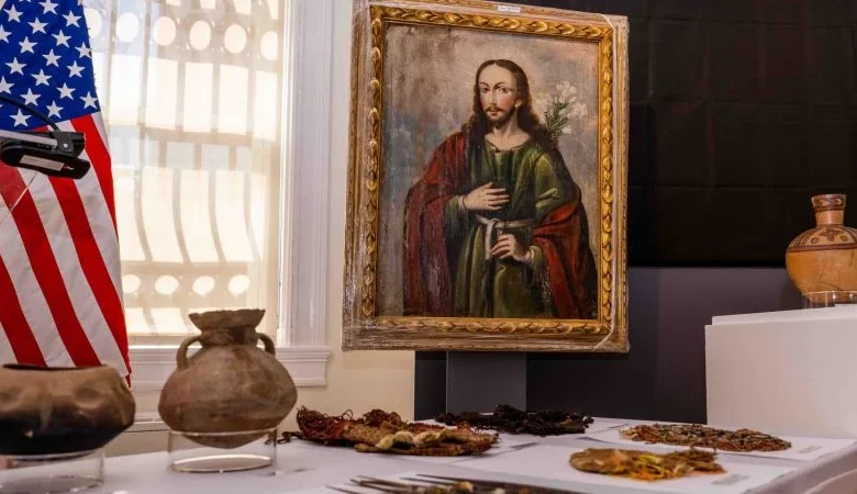 El FBI devuelve a Perú 48 piezas culturales precolombinas recuperadas en EE.UU.