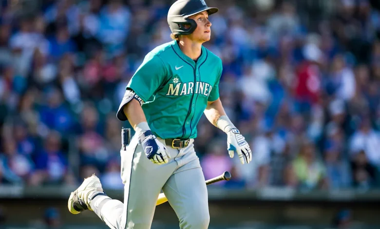 Emerson, Mariners agree on $95 million deal