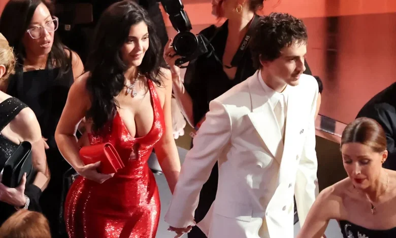 Eyewitness Claims Kylie Jenner and Timothée Chalamet Walked Out of the Oscars for a Full Hour