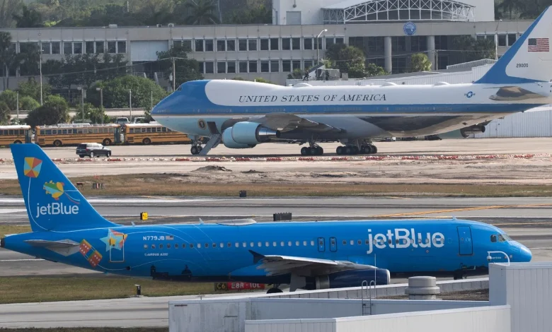 FAA grounds all JetBlue flights after request from airline