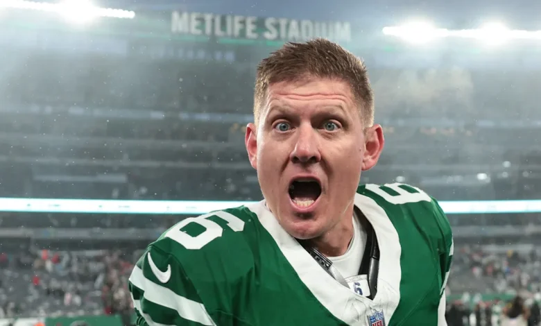 Falcons agree to terms with Nick Folk, Austin Hooper