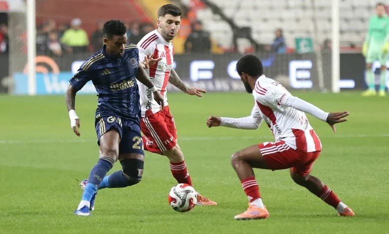 Fenerbahçe'de Nelson Semedo Antalyaspor maçında sakatlandı