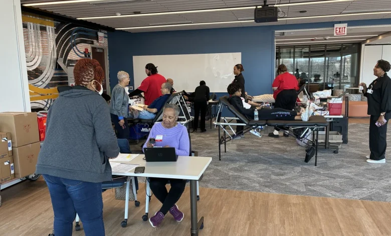 First blood drive at Bronzeville clinic highlights need for diverse donor pool
