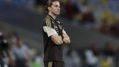 Flamengo demite Filipe Luís após goleada contra o Madureira