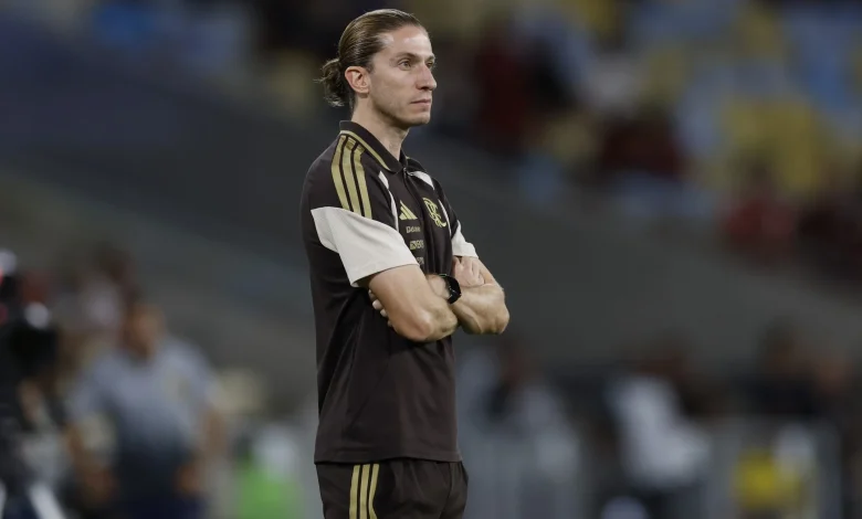 Flamengo demite Filipe Luís após goleada contra o Madureira