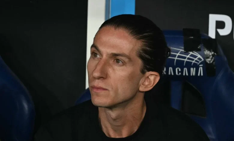 Flamengo sack Filipe Luis three months after Copa Libertadores and league double