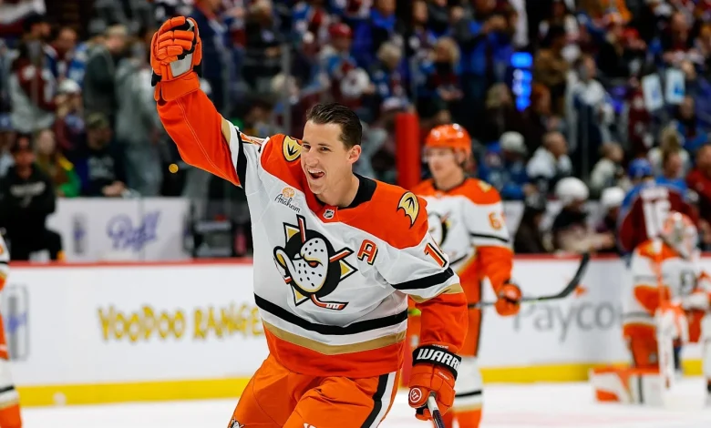 Flames Add Veteran Center From Ducks