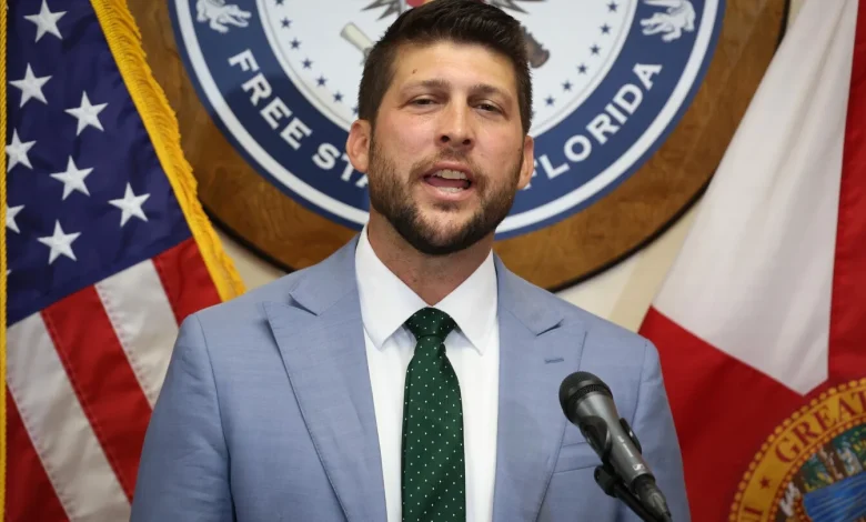 Florida attorney general "demands" the NFL suspend the Rooney Rule