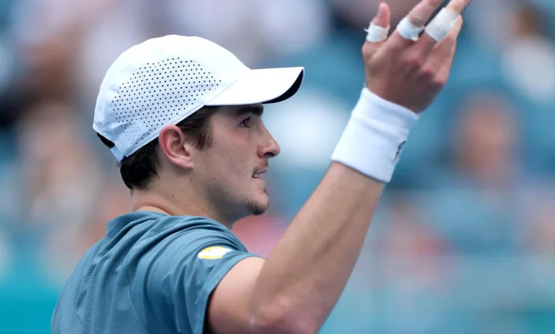 Fonseca se cita con Alcaraz en Miami y Swiatek se estrella en debut