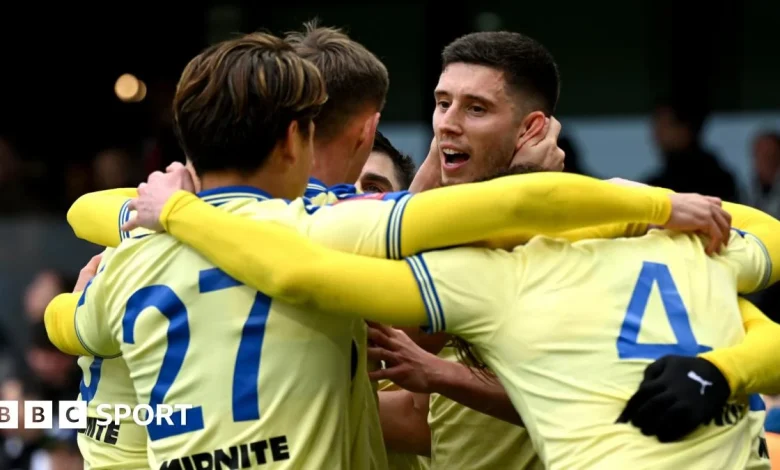 Fulham 0-1 Southampton: Ross Stewart penalty earns Saints nervy win at Craven Cottage