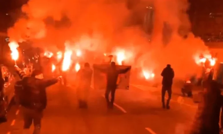 Galatasaray'a Liverpool'da ateşli karşılama