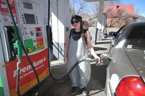 Gas prices spike in Durango amid conflict with Iran