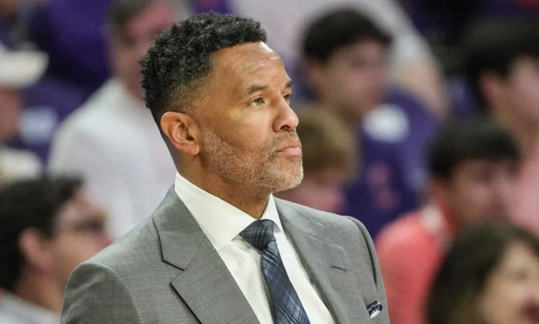 Georgia Tech fires coach Damon Stoudamire after 12-game losing streak to end his third season