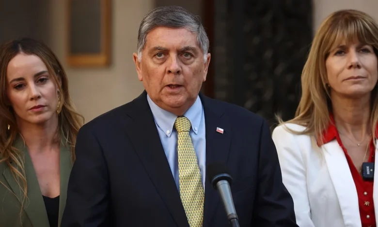 Gobierno ante críticas por manejo comunicacional: "Vamos a responder con responsabilidad"