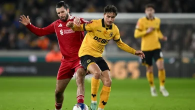 Gomes and Bueno debate: Who stays at Wolves and who departs in the summer