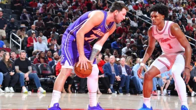 Grades for LeBron James, Luka Dončić, in Lakers win vs. Rockets