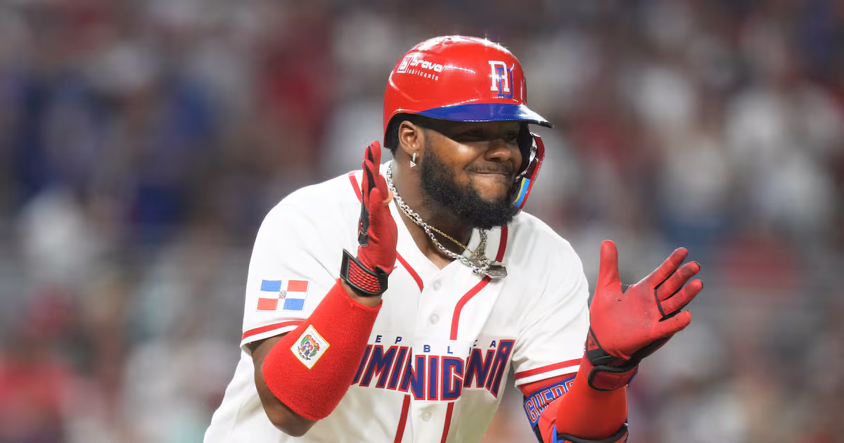 Guerrero Jr. homers at WBC for Dominican Republic
