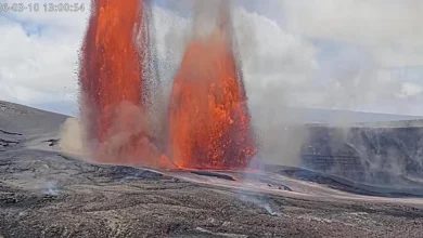 Hawaii's Kilauea volcano eruptions shoot fountains of lava 1,000 feet in the air, triggering ash warnings