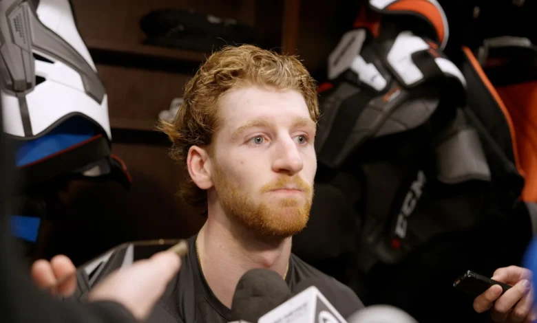 Hawks Hits: Defensive Roles, No Korchinski, Red-Hot Power Play