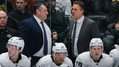 Hiller fired as Kings coach, replaced by Smith
