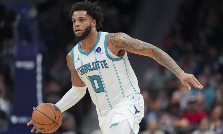 Hornets, 76ers Drop Starting Lineups for Massive Eastern Conference Clash