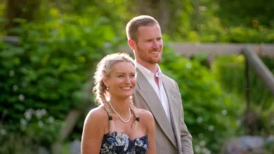 How Old Are the Season 1 Singles?