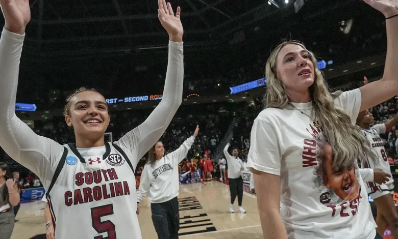 How a Kim Mulkey quote about Tessa Johnson landed on South Carolina fans' shirts