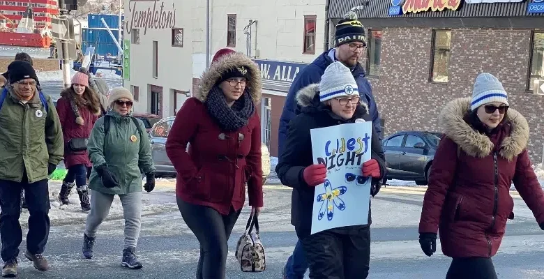 Hundreds Brave the Cold to Raise Funds for Youth Services