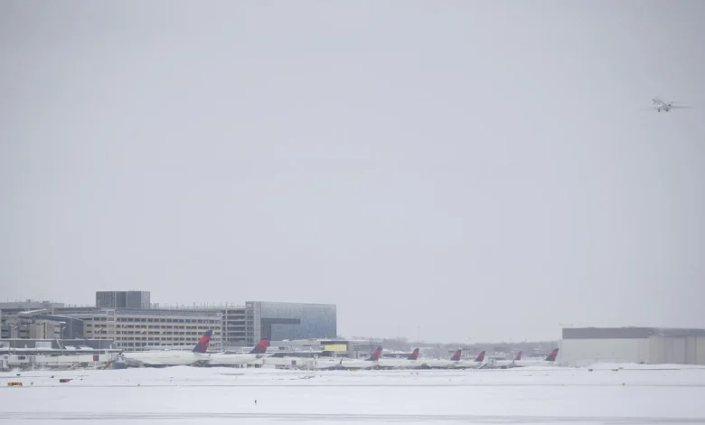 Hundreds of flights into and out of Minneapolis-St. Paul International Airport canceled amid winter storm