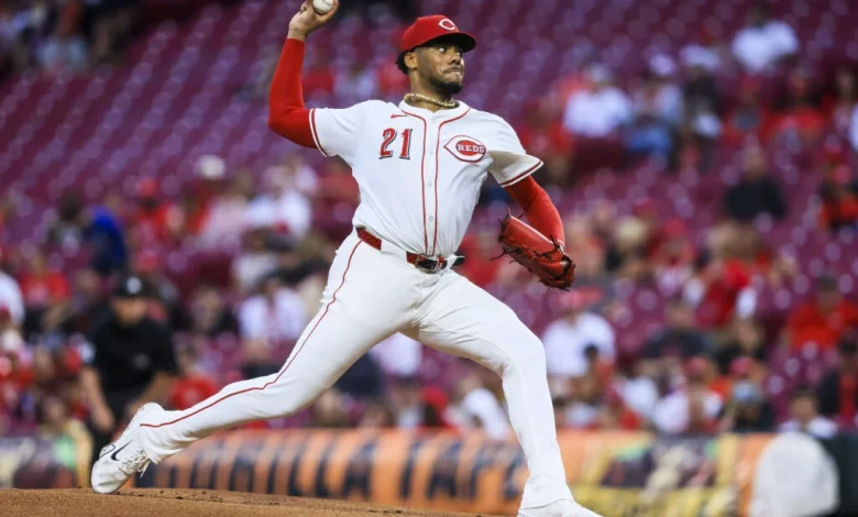 Hunter Greene To Undergo MRI On Right Elbow