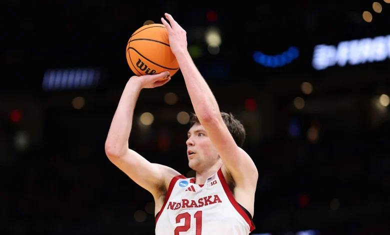 Huskers look to Punch Ticket to Sweet 16 - University of Nebraska - Official Athletics Website