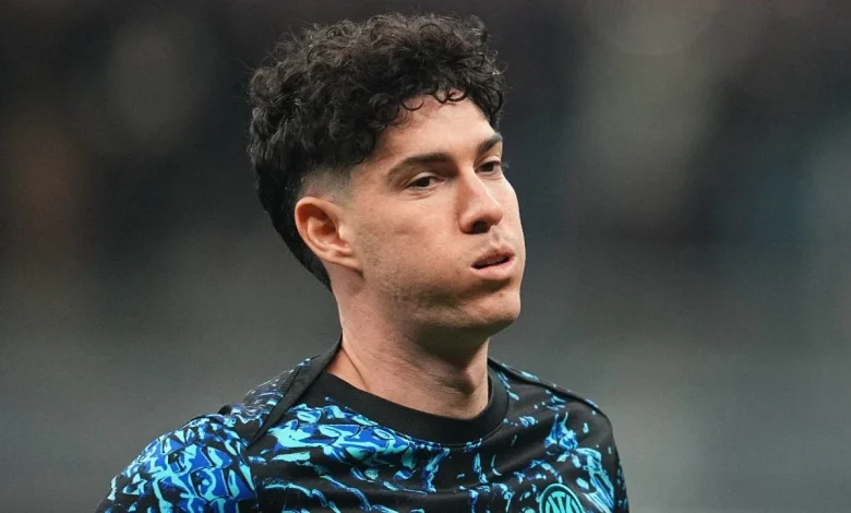 I fischi a Bastoni e la psicologia dell’odio, l’esperto: “Non è tifo. Siamo ai limiti del bullismo”