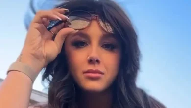 Influencer Sara Buckley of NotTheWorstMom Announces Divorce from Husband of 21 Years: ‘Wasn’t on My Vision Board’