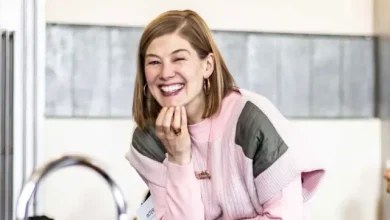 Inter Alia with Rosamund Pike reveals West End rehearsals photos and complete company