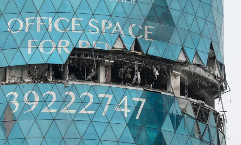 Investors Hunt for Hedges as War Shatters Decades-Old Strategies