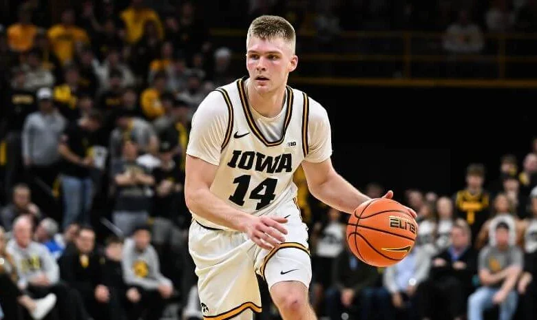 Iowa vs Clemson Prediction, Picks & Odds for Today's March Madness Game
