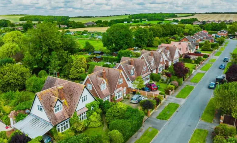 Is this the FTSE 250 stock investors should think about buying in March?