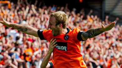 JOHNNY RUSSELL MAKES STUNNING RETURN TO TANNADICE