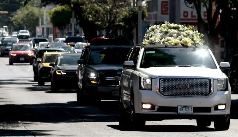 Jalisco cartel leader ‘El Mencho’ buried in a golden casket in a Guadalajara cemetery