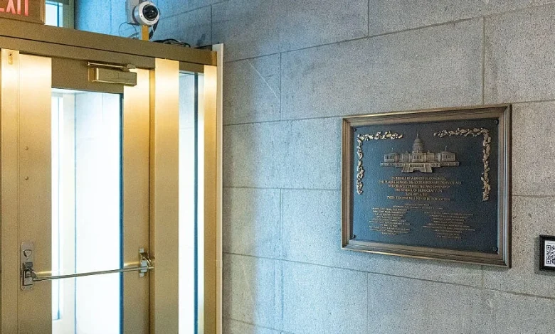Jan. 6 police responders ask judge to let lawsuit over plaque in Capitol proceed