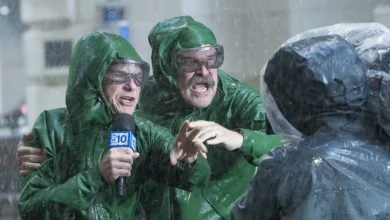 Jason Bateman and David Harbour in HBO Mystery