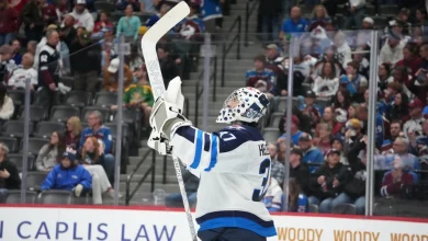 Jets help playoff hopes with win over Avalanche