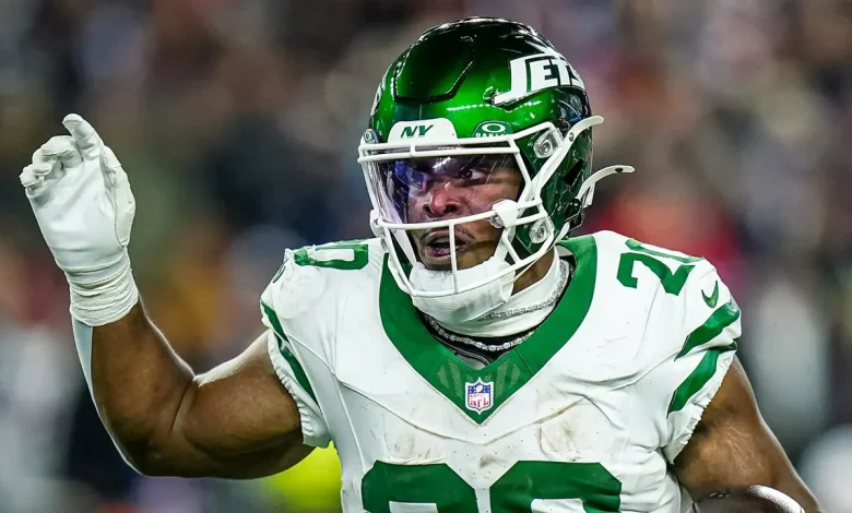 Jets running back appears to take subtle shot at team over free agency deals