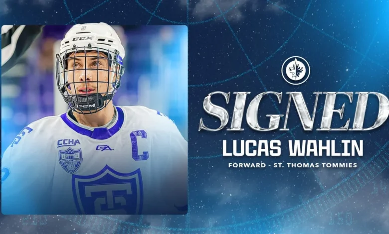 Jets sign forward Lucas Wahlin to a one-year contract