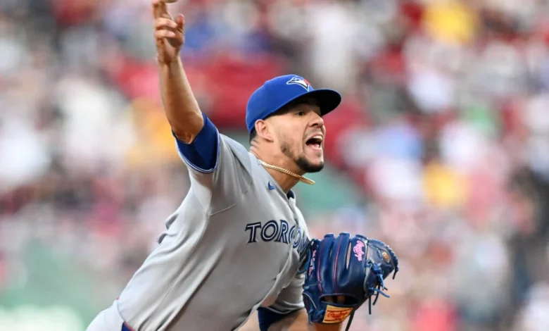 José Berríos Diagnosed With Stress Fracture In Elbow